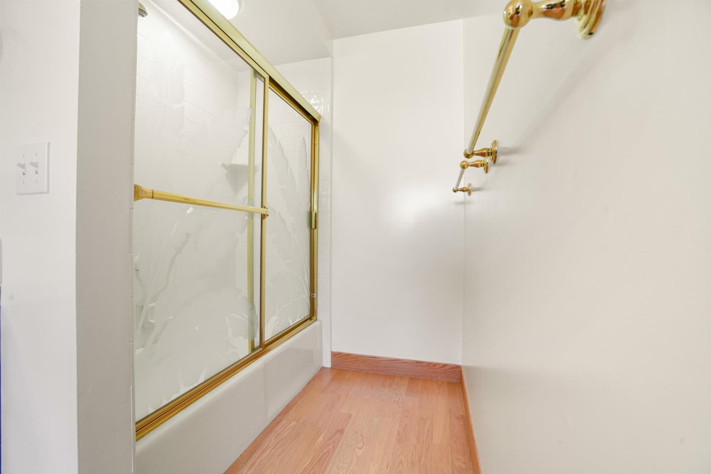 Detail Gallery Image 8 of 19 For 7886 Hermitage Ave, Newark,  CA 94560 - 5 Beds | 3/1 Baths