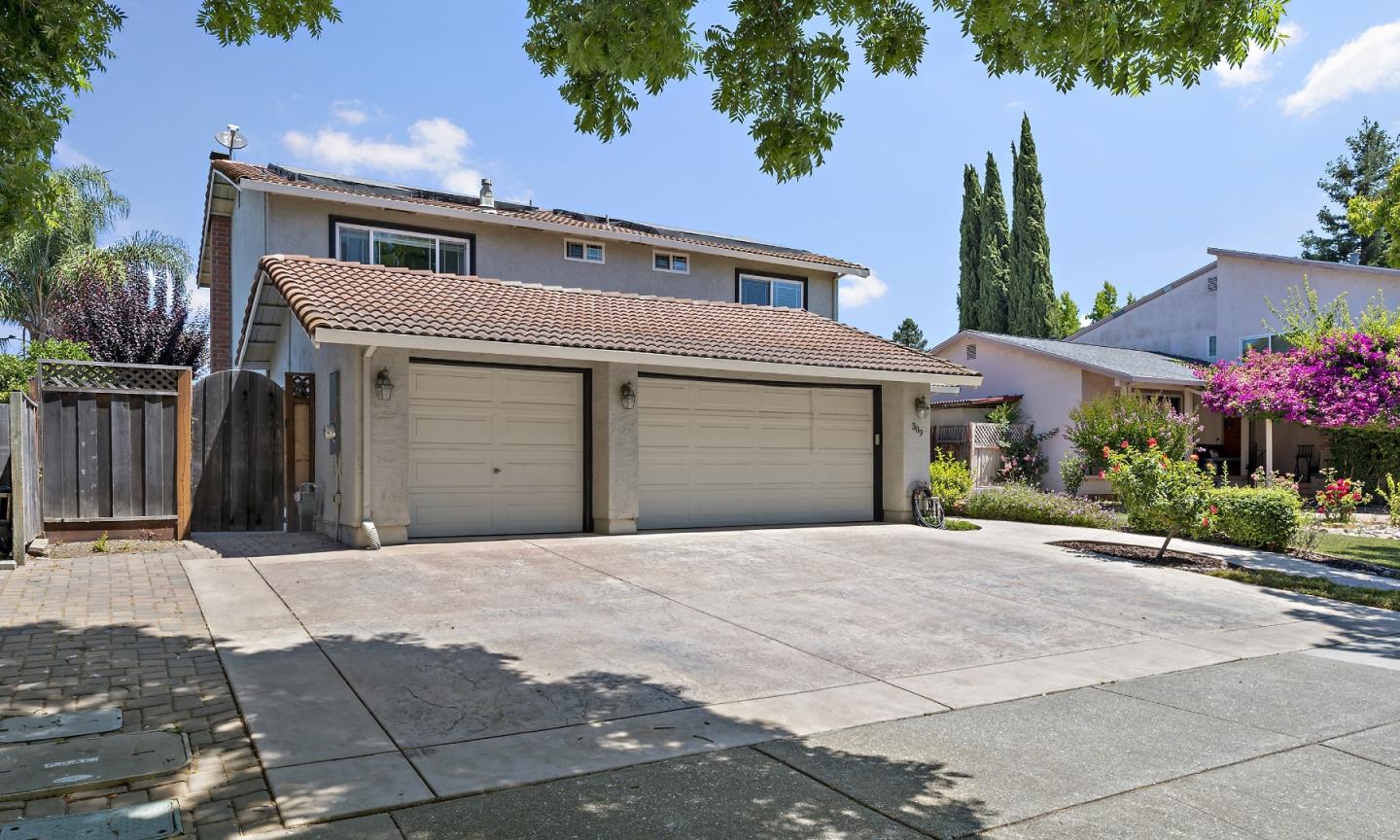 Detail Gallery Image 2 of 35 For 309 Churchill Pl, Gilroy,  CA 95020 - 5 Beds | 3 Baths