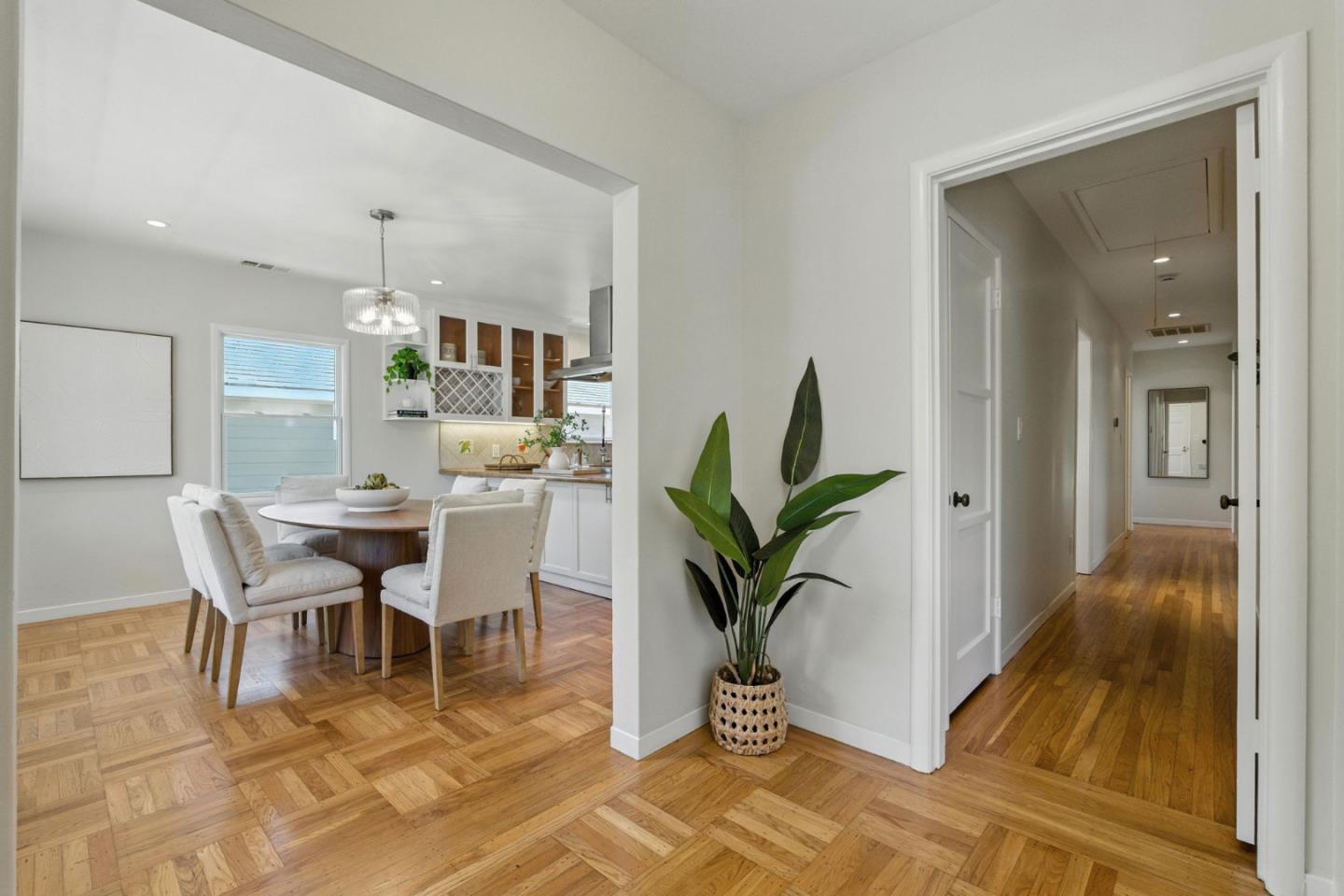 Detail Gallery Image 11 of 64 For 1513 Oak St, San Mateo,  CA 94402 - 3 Beds | 2 Baths