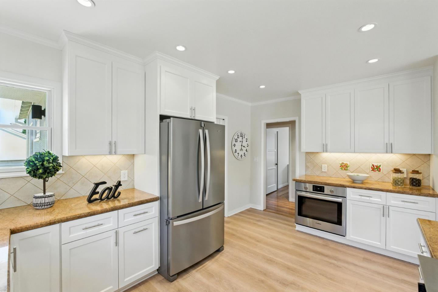 Detail Gallery Image 19 of 64 For 1513 Oak St, San Mateo,  CA 94402 - 3 Beds | 2 Baths