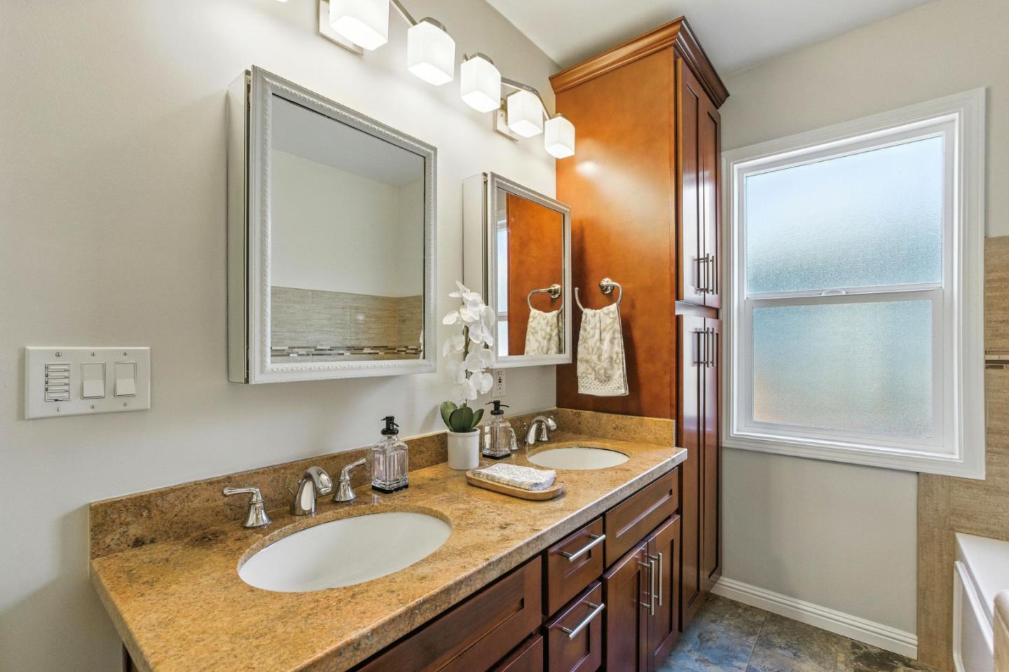 Detail Gallery Image 37 of 64 For 1513 Oak St, San Mateo,  CA 94402 - 3 Beds | 2 Baths