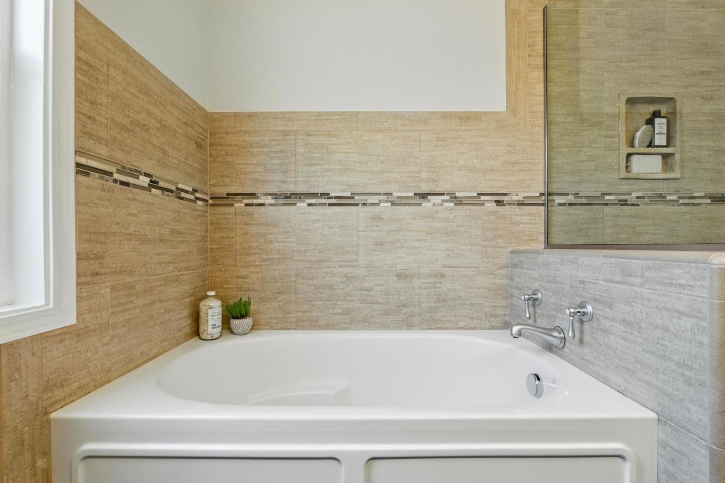 Detail Gallery Image 38 of 64 For 1513 Oak St, San Mateo,  CA 94402 - 3 Beds | 2 Baths