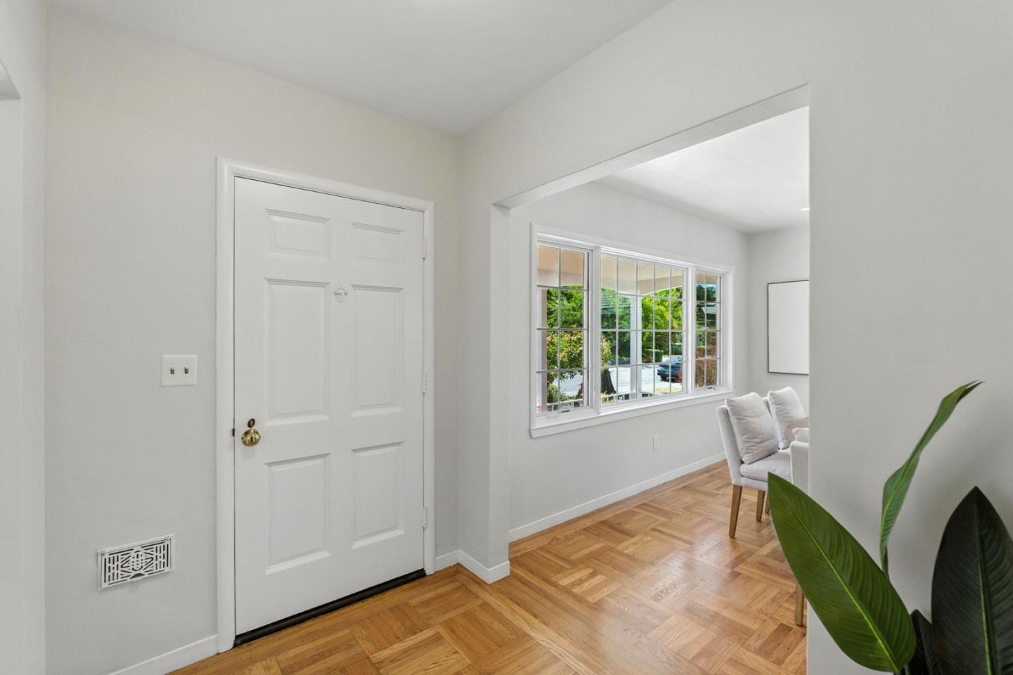 Detail Gallery Image 6 of 64 For 1513 Oak St, San Mateo,  CA 94402 - 3 Beds | 2 Baths