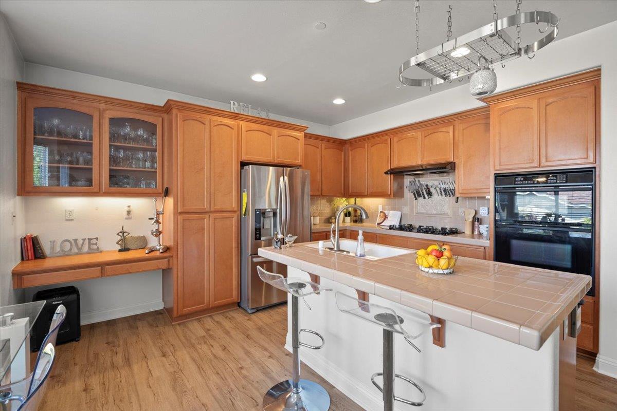 Detail Gallery Image 17 of 43 For 36487 Dijon Dr, Newark,  CA 94560 - 5 Beds | 3 Baths