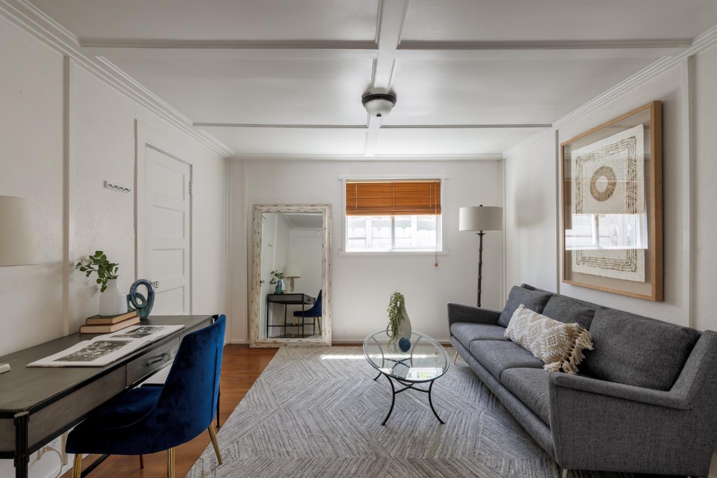 Detail Gallery Image 29 of 33 For 3160 Louis Rd, Palo Alto,  CA 94303 - 6 Beds | 5/1 Baths