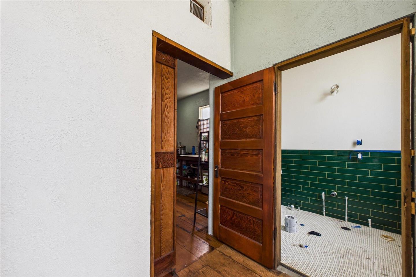 Detail Gallery Image 22 of 40 For 1225 Myrtle Ave, Eureka,  CA 95501 - 4 Beds | 3 Baths