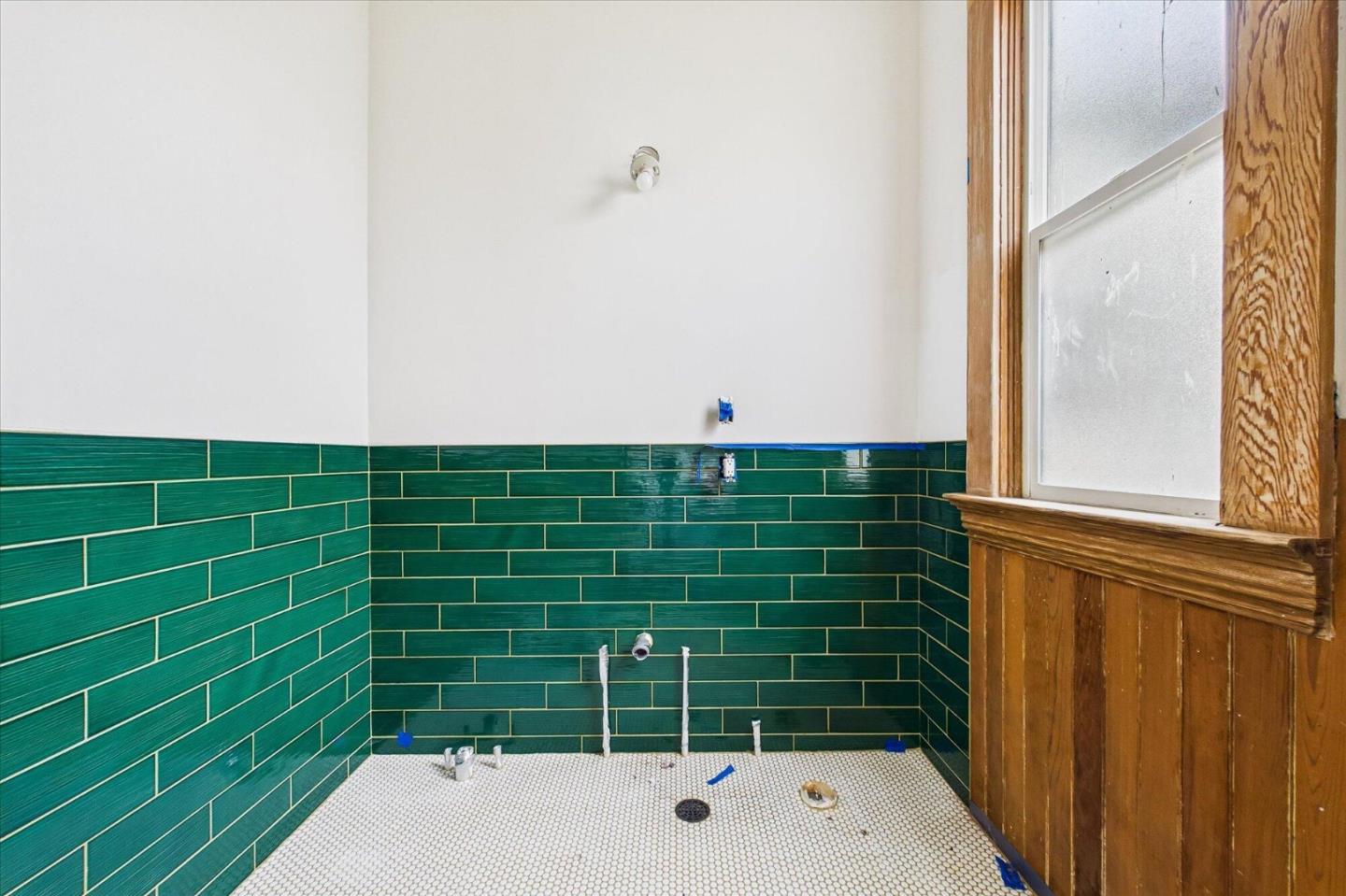 Detail Gallery Image 23 of 40 For 1225 Myrtle Ave, Eureka,  CA 95501 - 4 Beds | 3 Baths