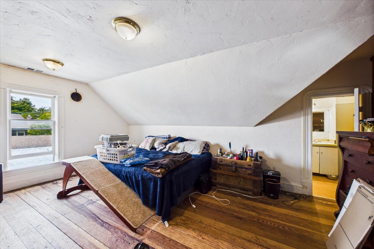 Detail Gallery Image 34 of 40 For 1225 Myrtle Ave, Eureka,  CA 95501 - 4 Beds | 3 Baths