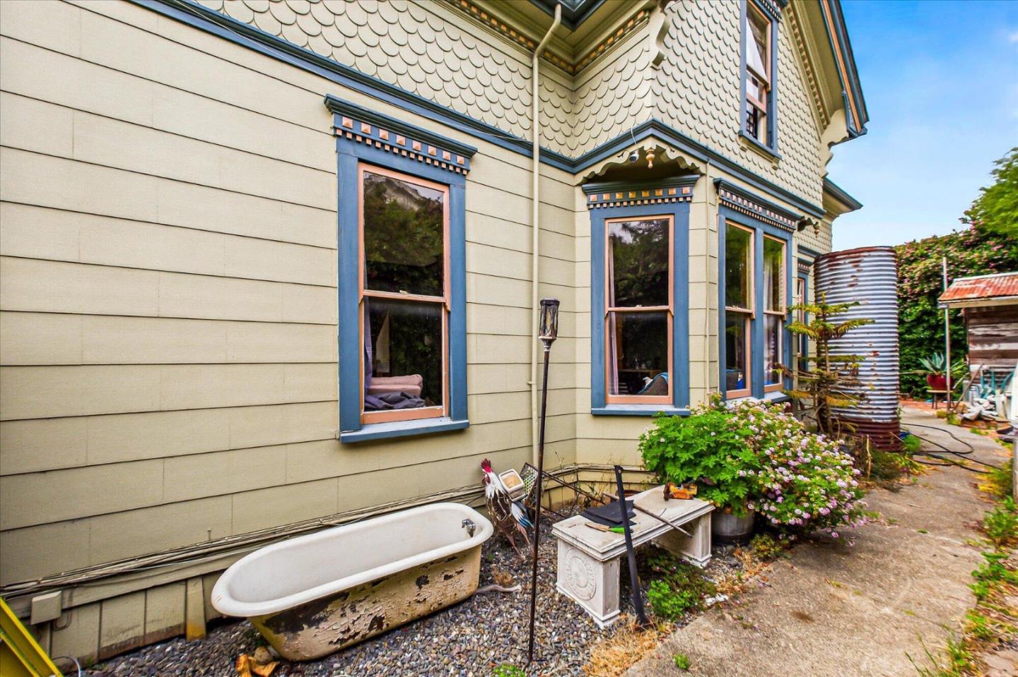 Detail Gallery Image 38 of 40 For 1225 Myrtle Ave, Eureka,  CA 95501 - 4 Beds | 3 Baths
