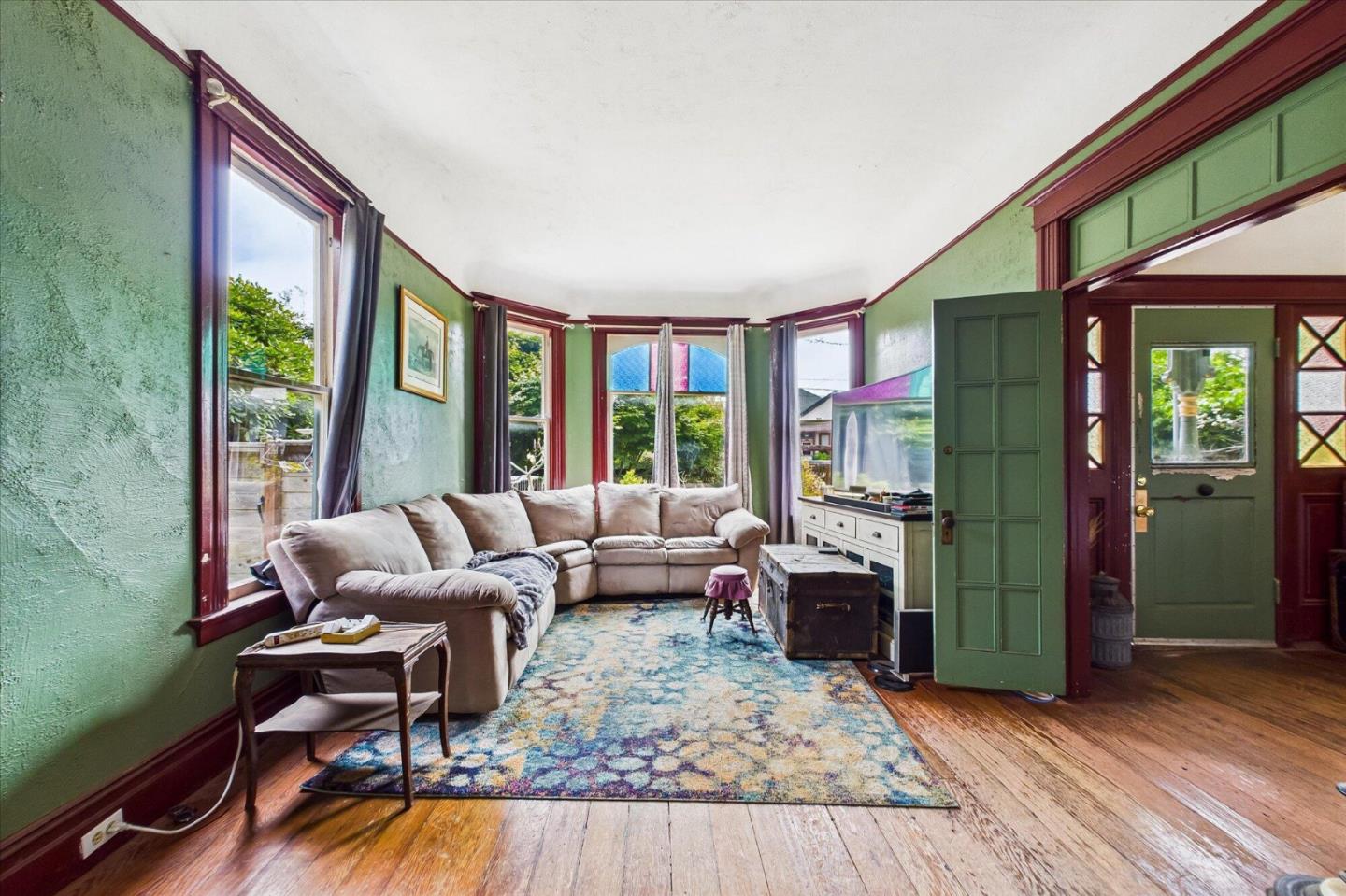 Detail Gallery Image 4 of 40 For 1225 Myrtle Ave, Eureka,  CA 95501 - 4 Beds | 3 Baths