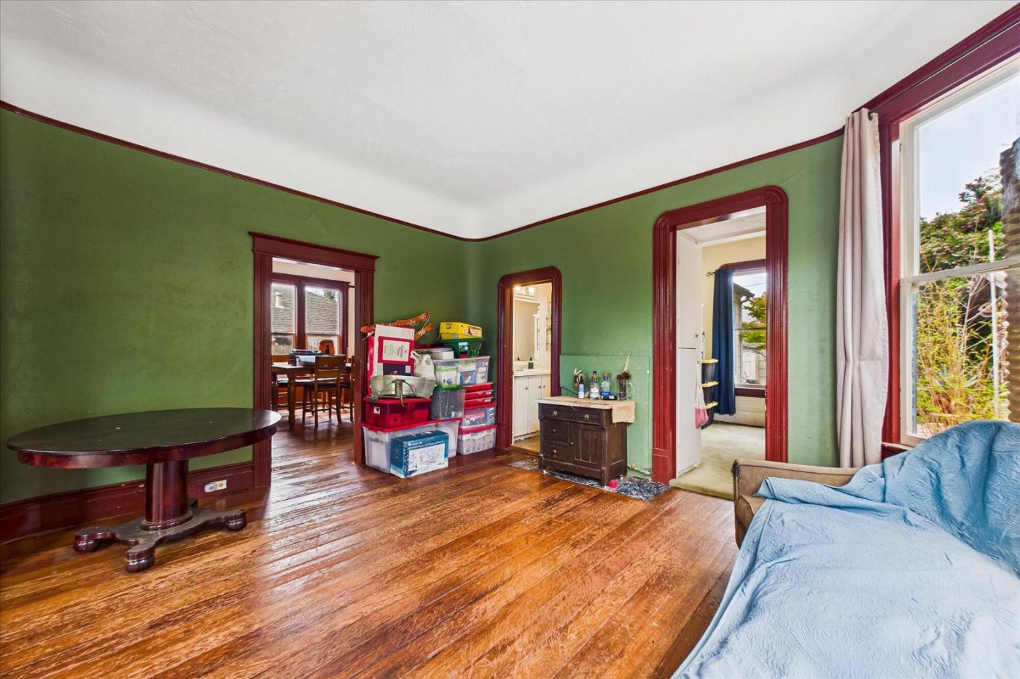 Detail Gallery Image 8 of 40 For 1225 Myrtle Ave, Eureka,  CA 95501 - 4 Beds | 3 Baths