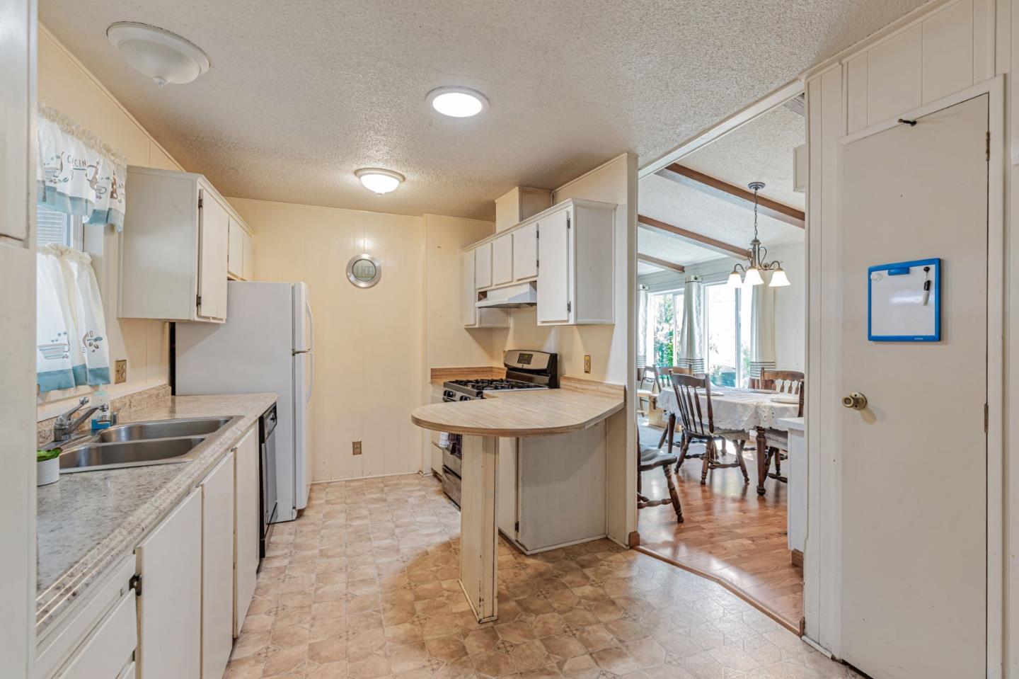 Detail Gallery Image 7 of 29 For 275 Burnett Ave #36,  Morgan Hill,  CA 95037 - 2 Beds | 2 Baths