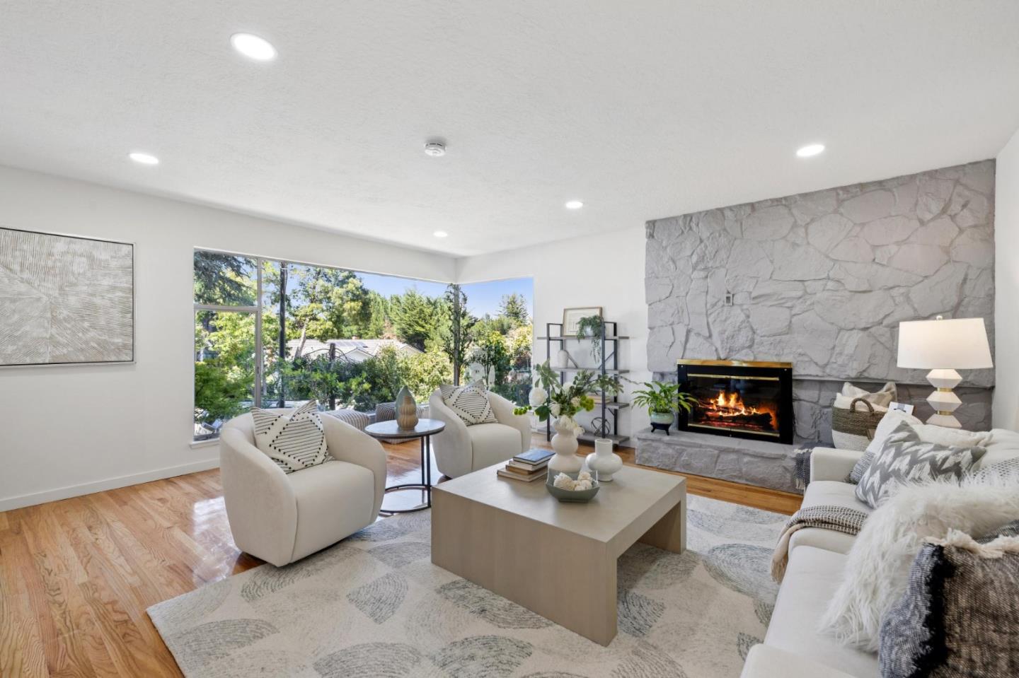 Detail Gallery Image 10 of 68 For 2985 Trousdale Dr, Burlingame,  CA 94010 - 4 Beds | 3 Baths
