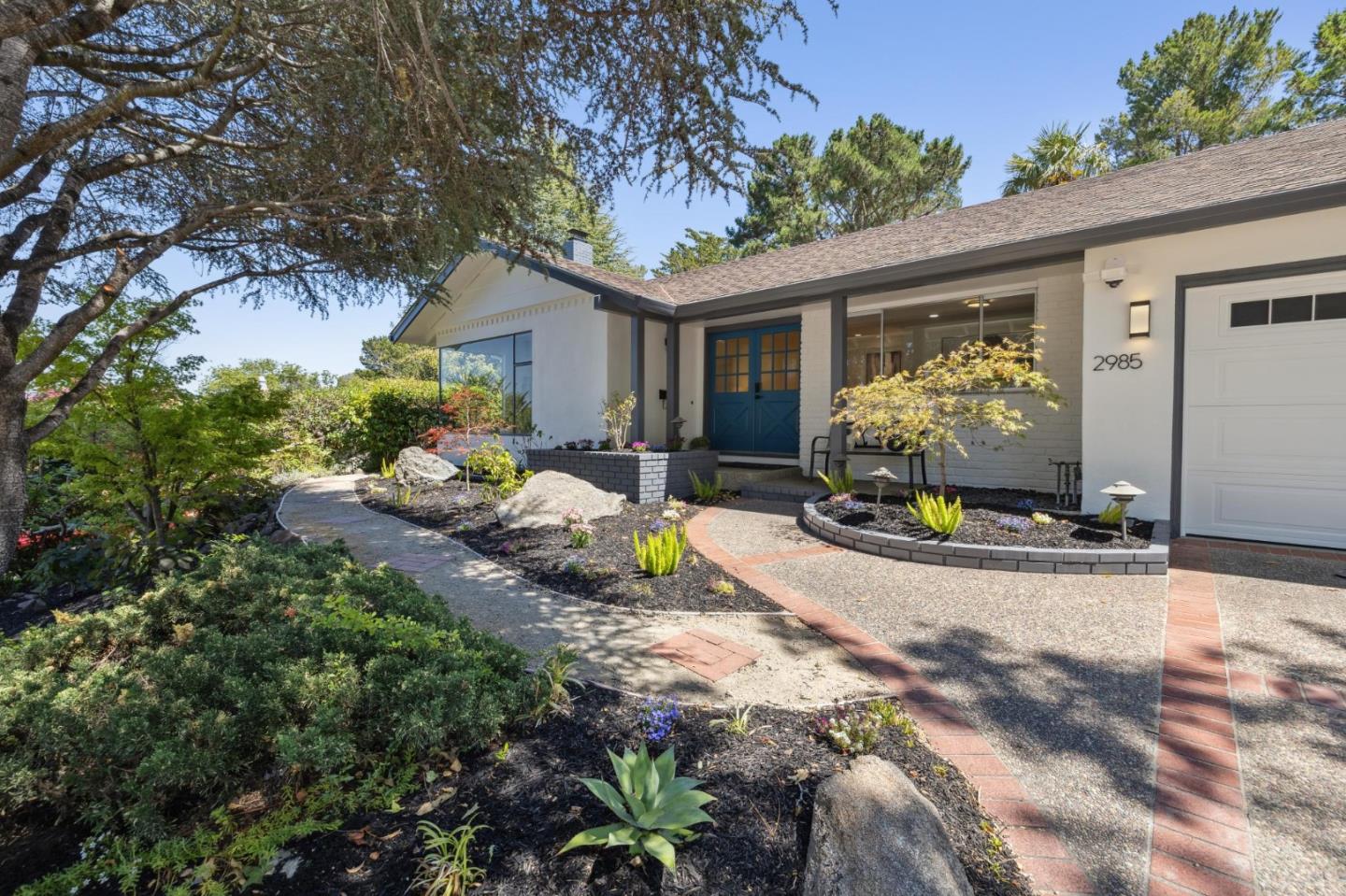Detail Gallery Image 4 of 68 For 2985 Trousdale Dr, Burlingame,  CA 94010 - 4 Beds | 3 Baths