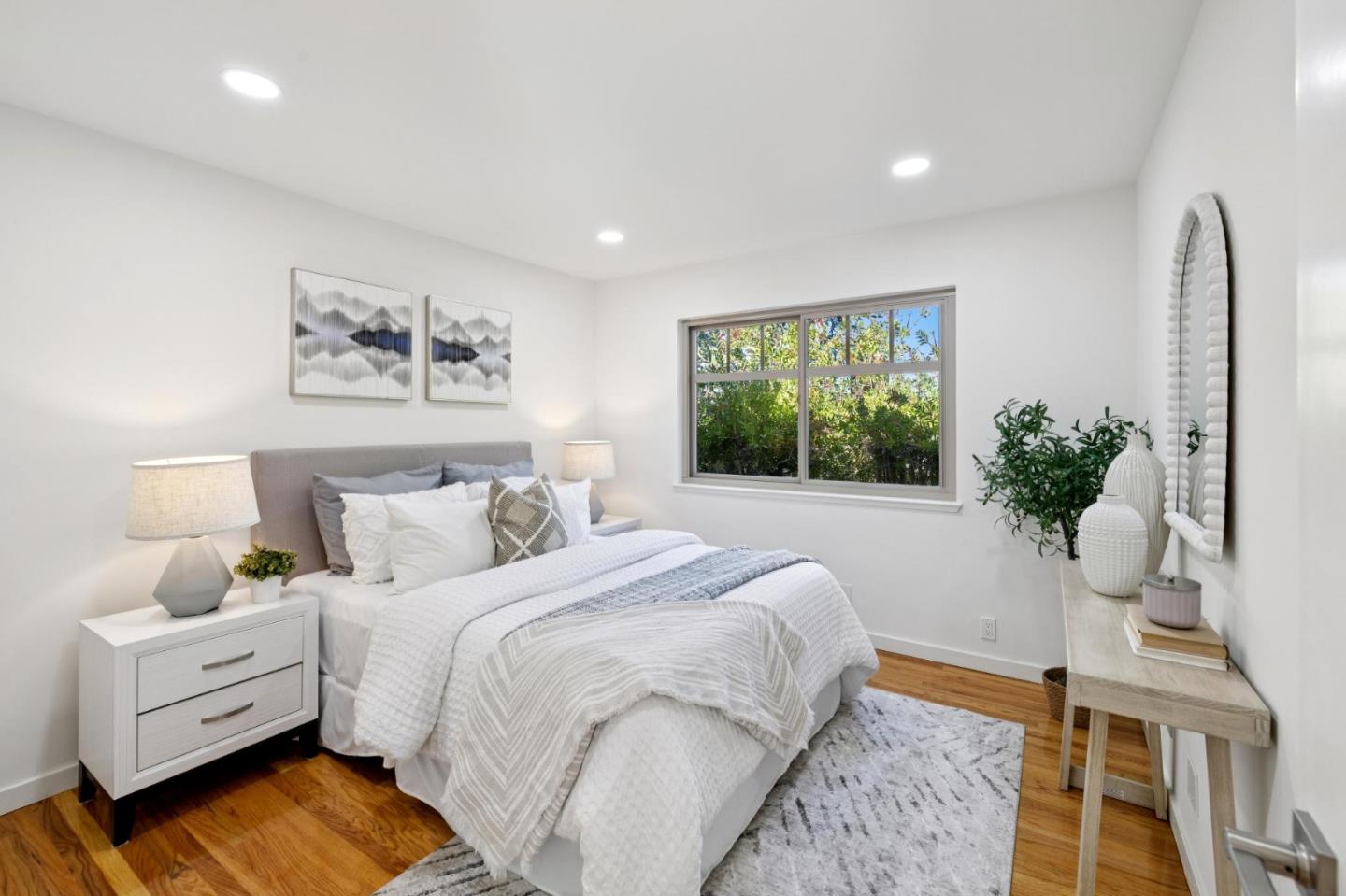 Detail Gallery Image 46 of 68 For 2985 Trousdale Dr, Burlingame,  CA 94010 - 4 Beds | 3 Baths