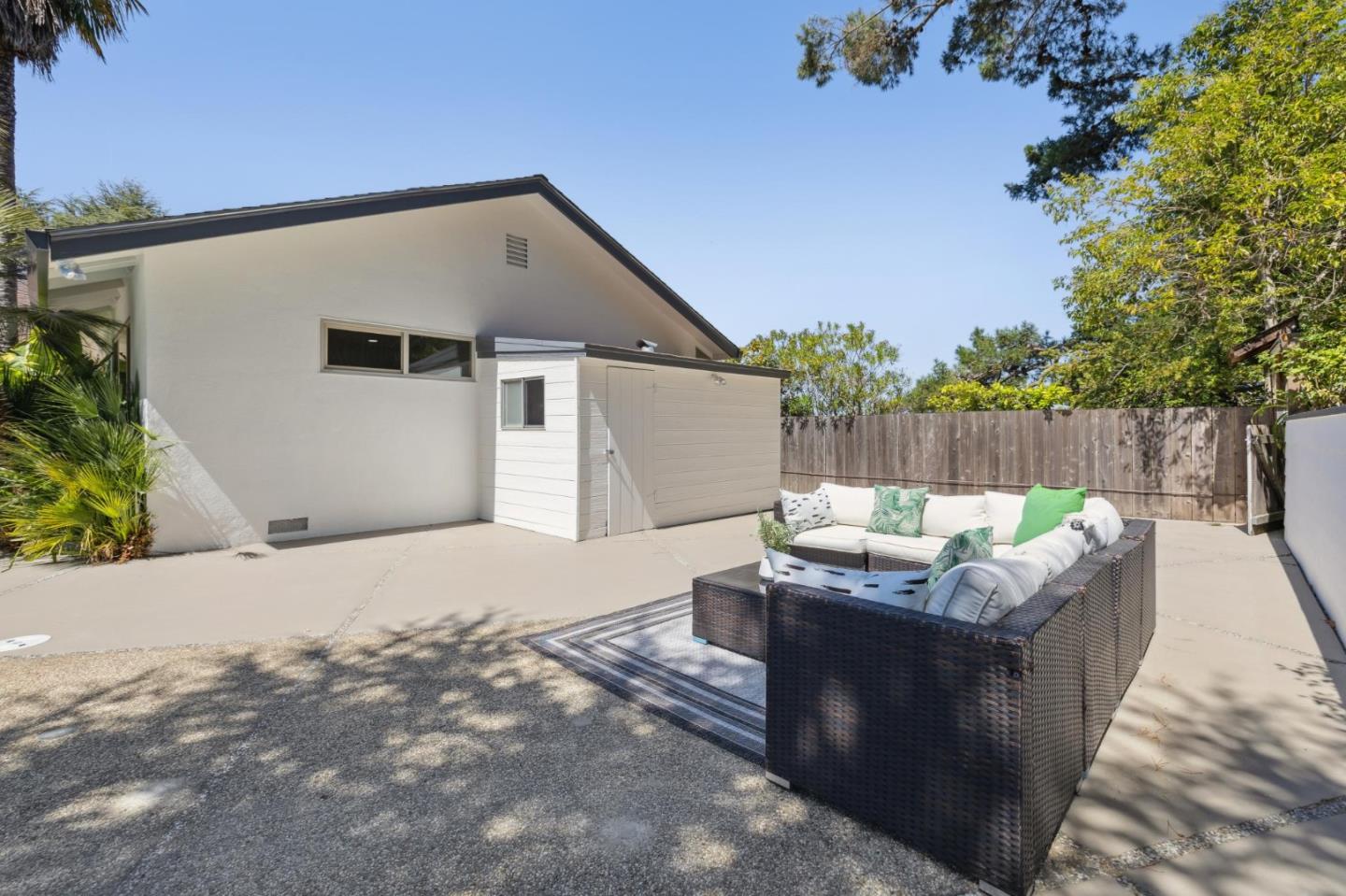 Detail Gallery Image 57 of 68 For 2985 Trousdale Dr, Burlingame,  CA 94010 - 4 Beds | 3 Baths