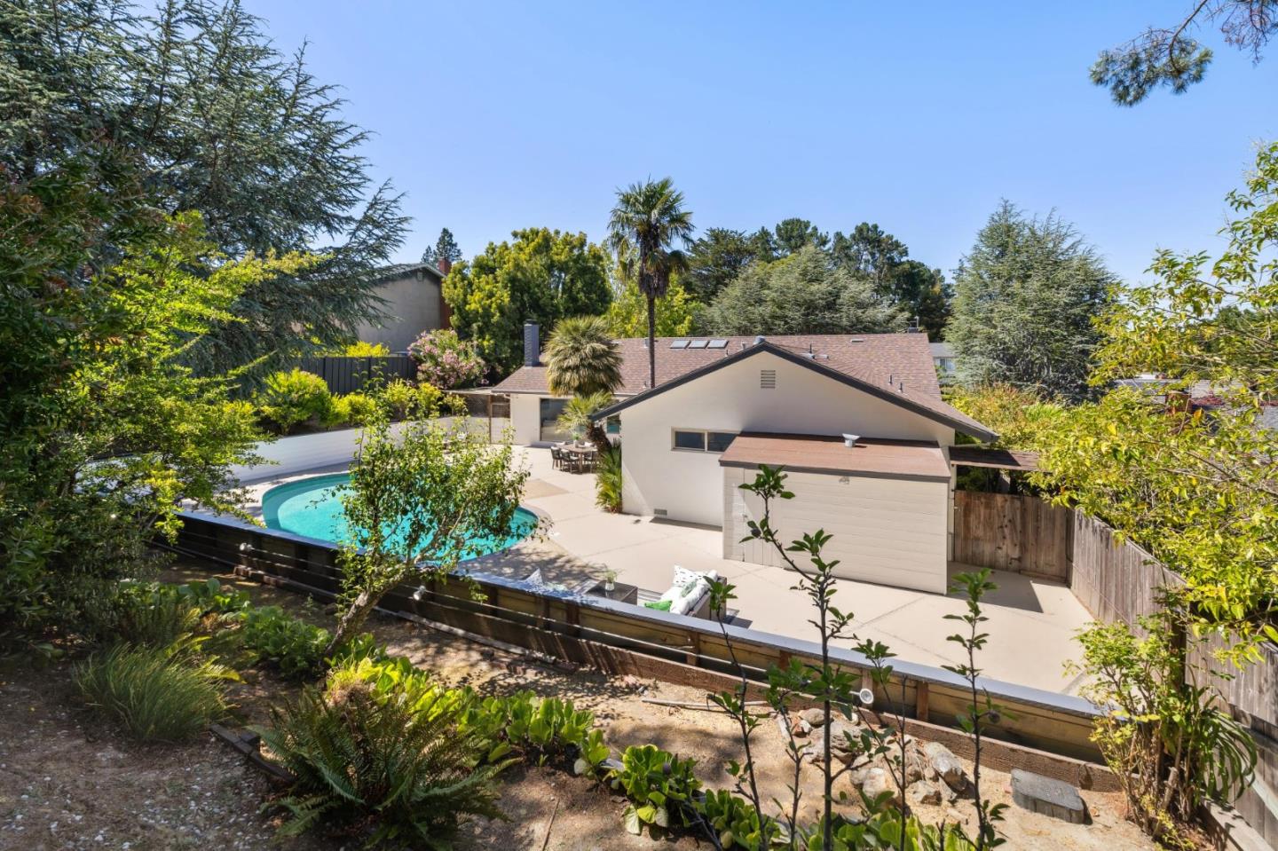 Detail Gallery Image 60 of 68 For 2985 Trousdale Dr, Burlingame,  CA 94010 - 4 Beds | 3 Baths