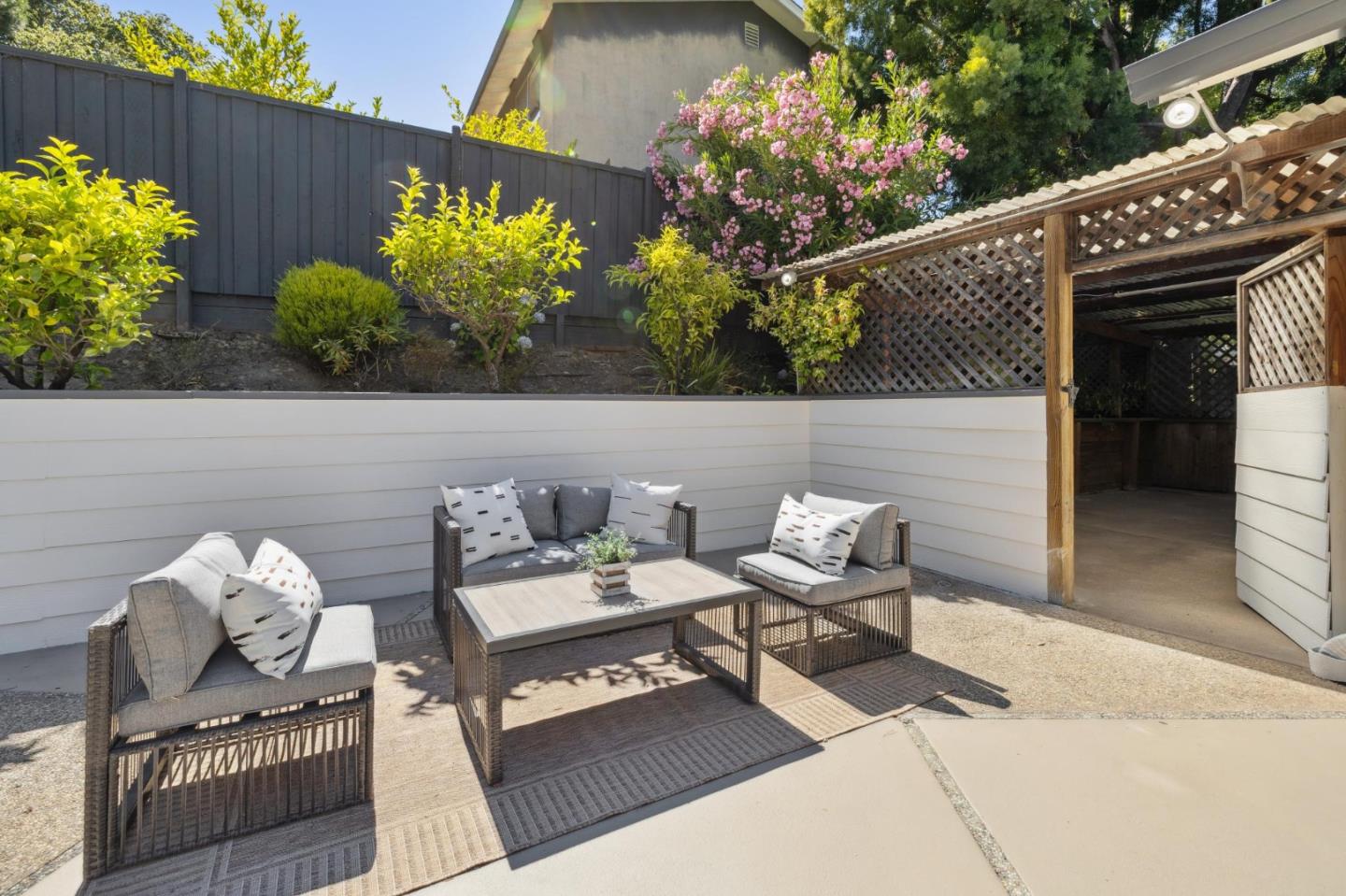 Detail Gallery Image 62 of 68 For 2985 Trousdale Dr, Burlingame,  CA 94010 - 4 Beds | 3 Baths