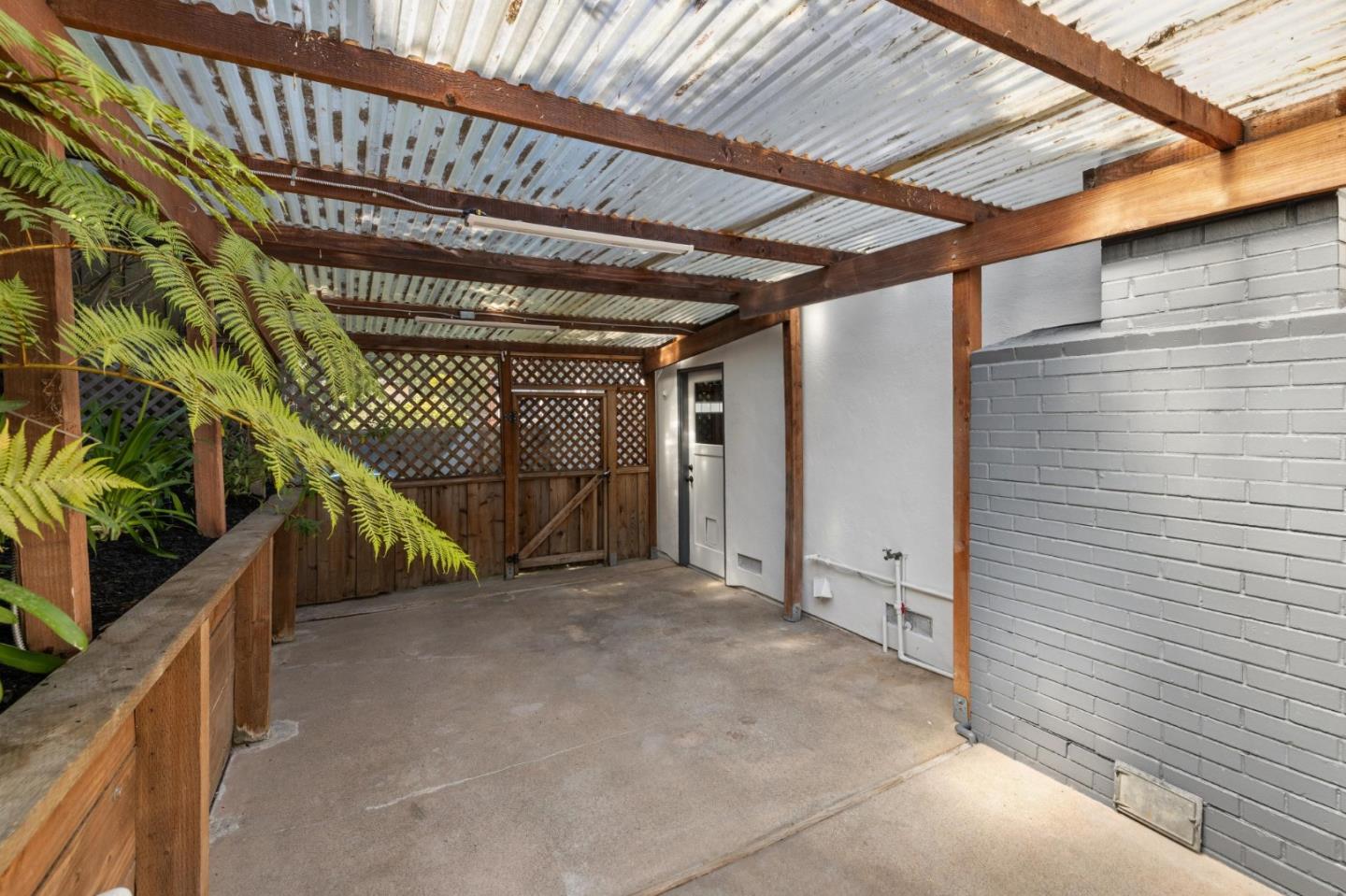 Detail Gallery Image 64 of 68 For 2985 Trousdale Dr, Burlingame,  CA 94010 - 4 Beds | 3 Baths