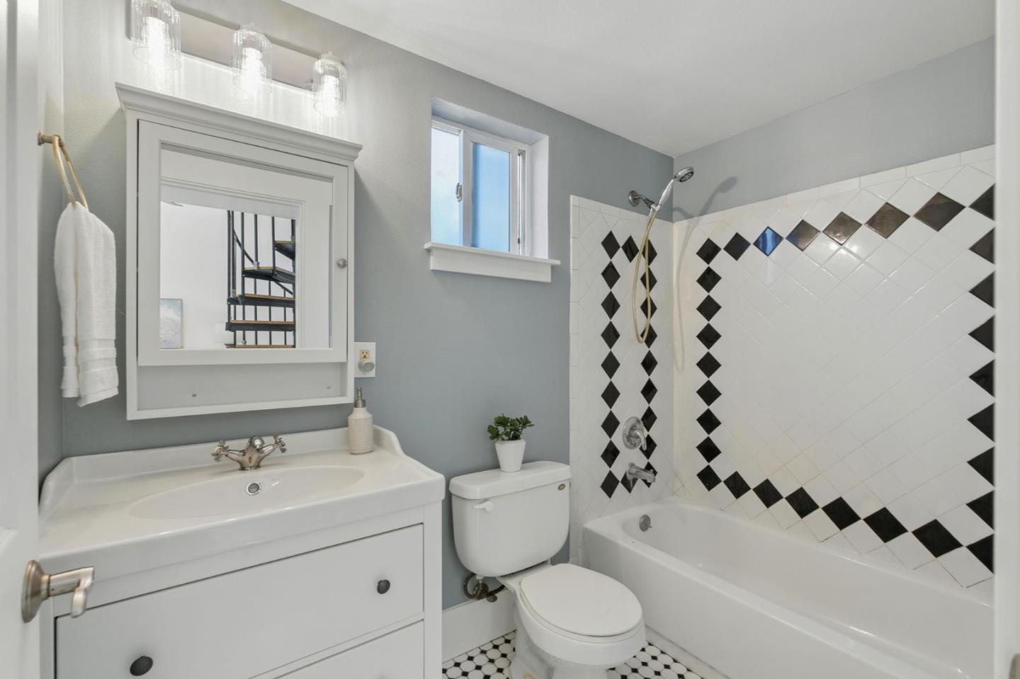 Detail Gallery Image 27 of 40 For 218 N 12th St, San Jose,  CA 95112 - 3 Beds | 3 Baths