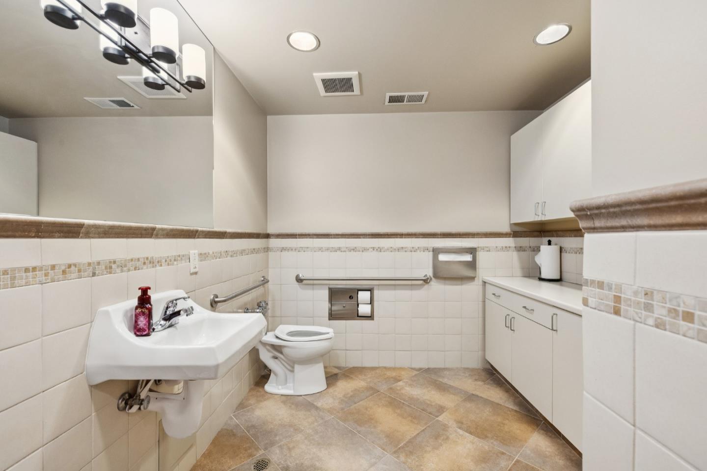 Detail Gallery Image 32 of 54 For 550 Price Ave, Redwood City,  CA 94063 - – Beds | – Baths