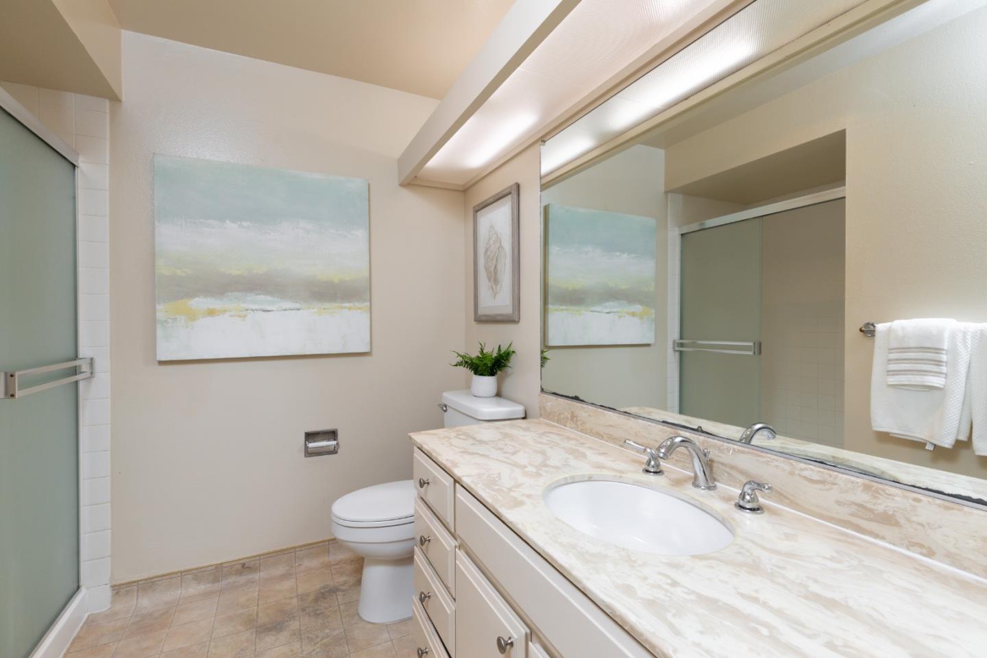 Detail Gallery Image 15 of 23 For 710 Redwood Ln, Pacific Grove,  CA 93950 - 2 Beds | 2 Baths