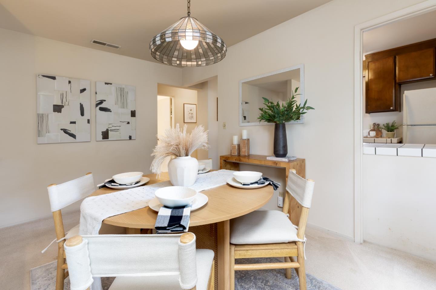 Detail Gallery Image 8 of 23 For 710 Redwood Ln, Pacific Grove,  CA 93950 - 2 Beds | 2 Baths