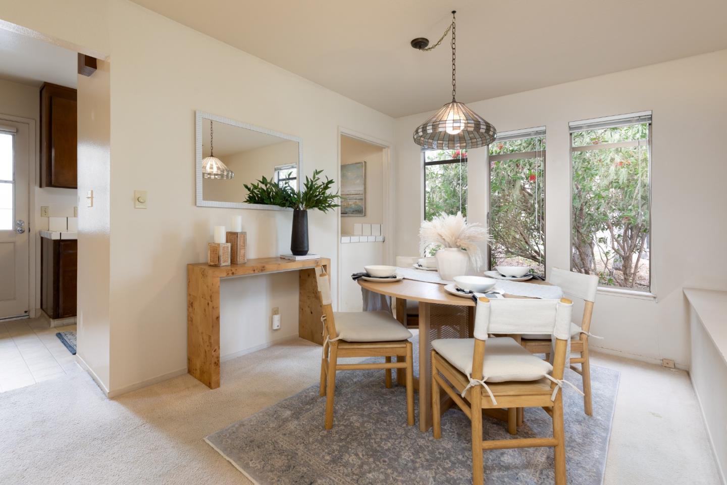 Detail Gallery Image 9 of 23 For 710 Redwood Ln, Pacific Grove,  CA 93950 - 2 Beds | 2 Baths