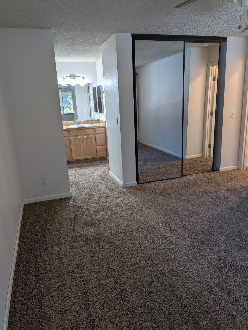 Detail Gallery Image 10 of 20 For 5696 Makati Cir #G,  San Jose,  CA 95123 - 2 Beds | 2 Baths