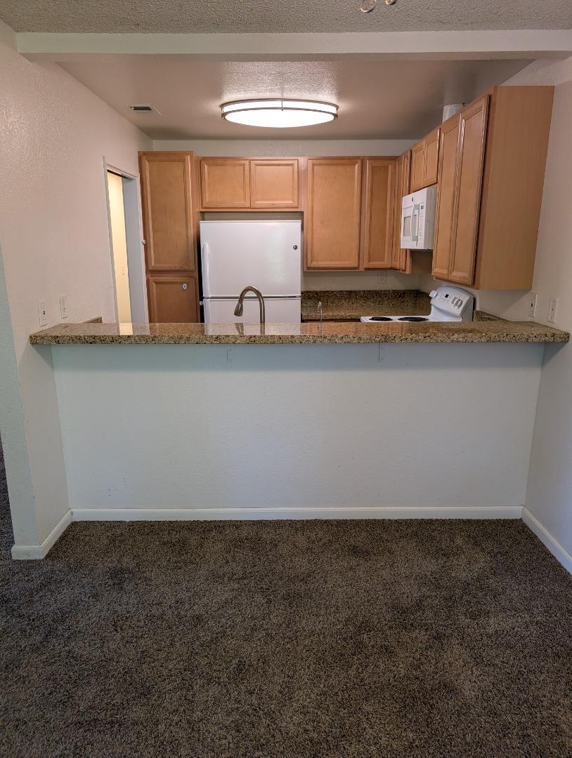 Detail Gallery Image 19 of 20 For 5696 Makati Cir #G,  San Jose,  CA 95123 - 2 Beds | 2 Baths