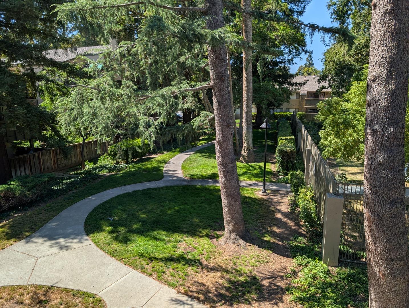 Detail Gallery Image 2 of 6 For 5696 Makati Cir #G,  San Jose,  CA 95123 - 2 Beds | 2 Baths