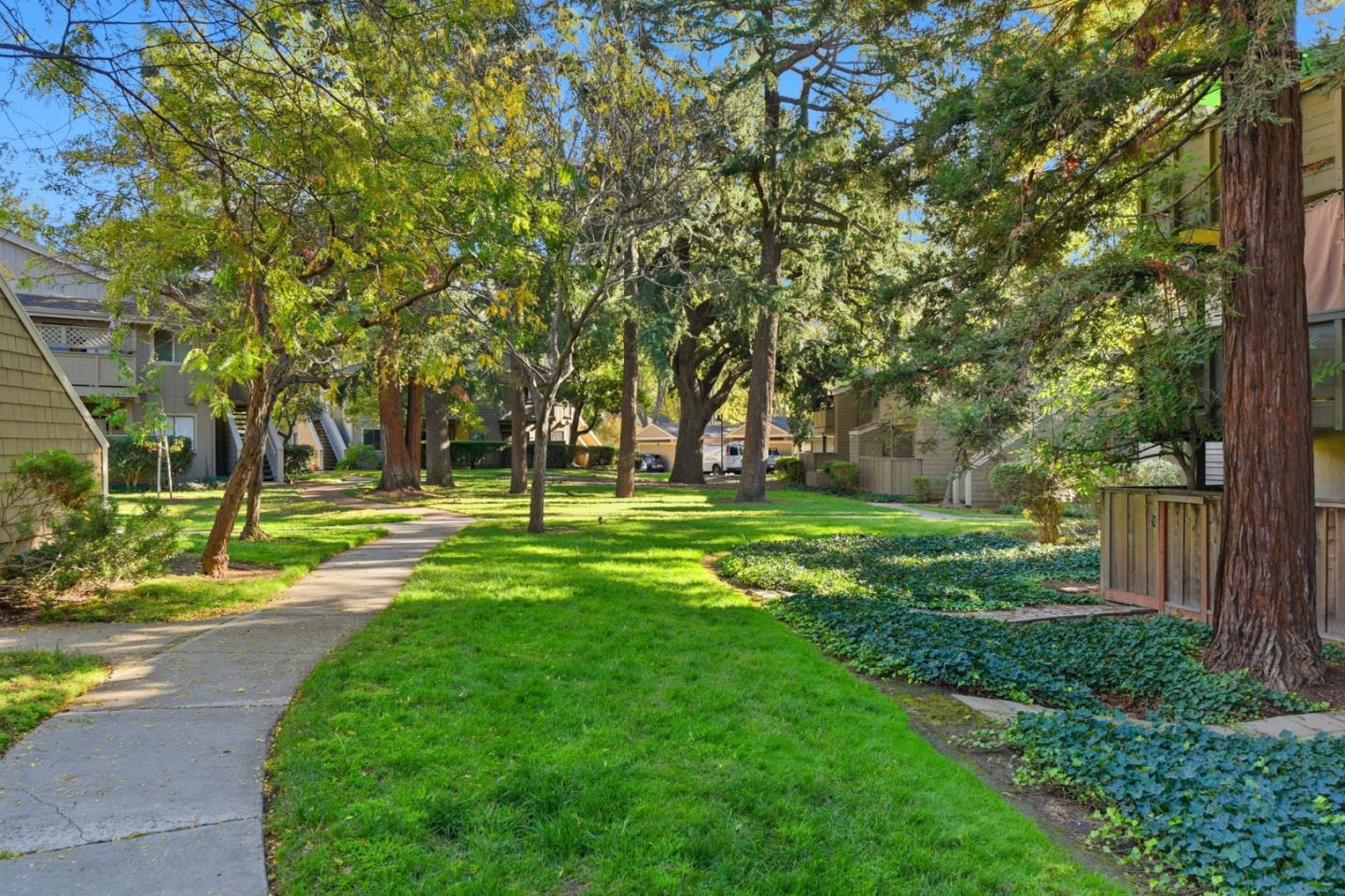 Detail Gallery Image 36 of 38 For 5696 Makati Cir #G,  San Jose,  CA 95123 - 2 Beds | 2 Baths