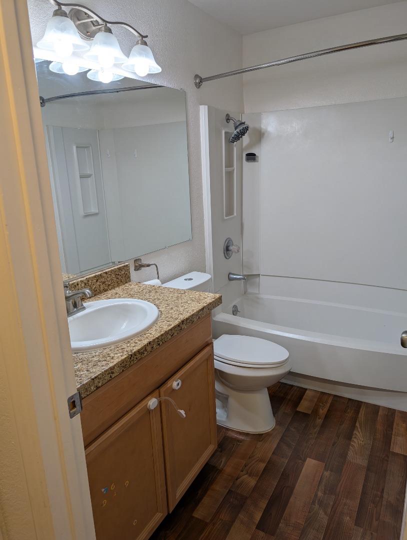 Detail Gallery Image 6 of 6 For 5696 Makati Cir #G,  San Jose,  CA 95123 - 2 Beds | 2 Baths