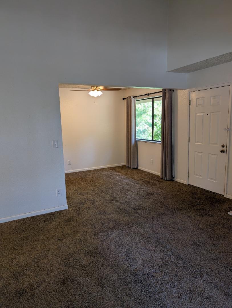 Detail Gallery Image 9 of 20 For 5696 Makati Cir #G,  San Jose,  CA 95123 - 2 Beds | 2 Baths