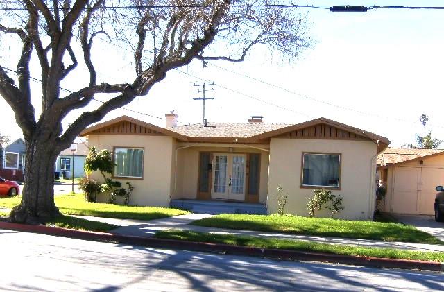 Detail Gallery Image 1 of 1 For 56 West St, Salinas,  CA 93901 - 2 Beds | 1 Baths