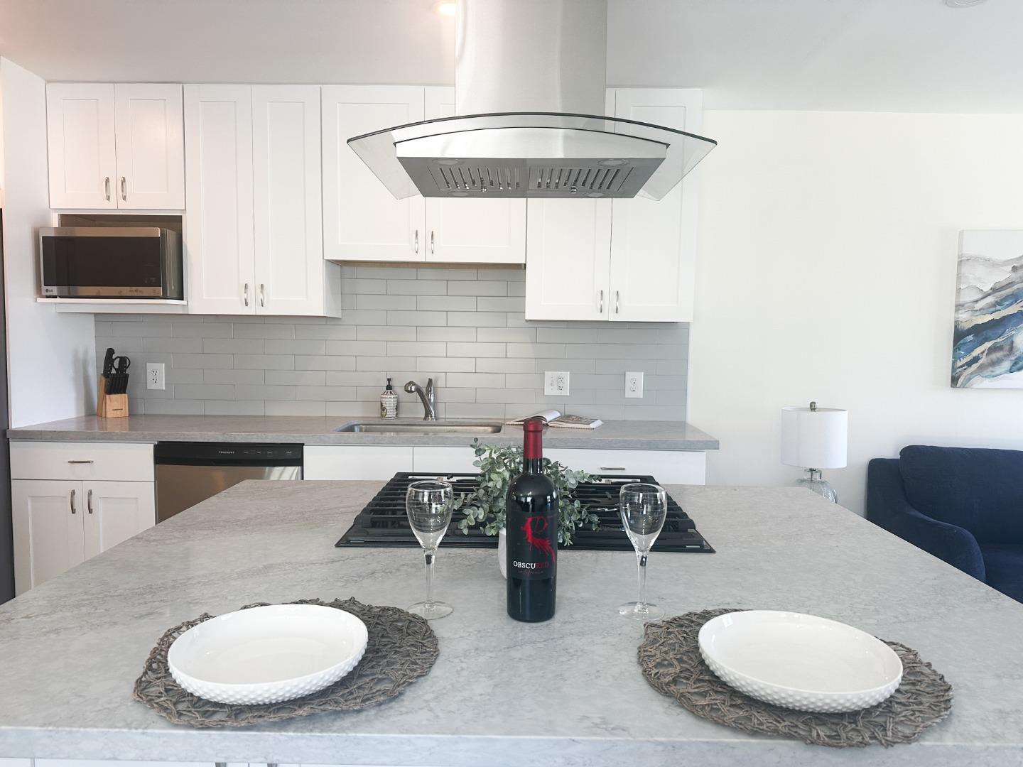 Detail Gallery Image 11 of 38 For 33157 Lake Superior Pl, Fremont,  CA 94555 - 3 Beds | 2 Baths