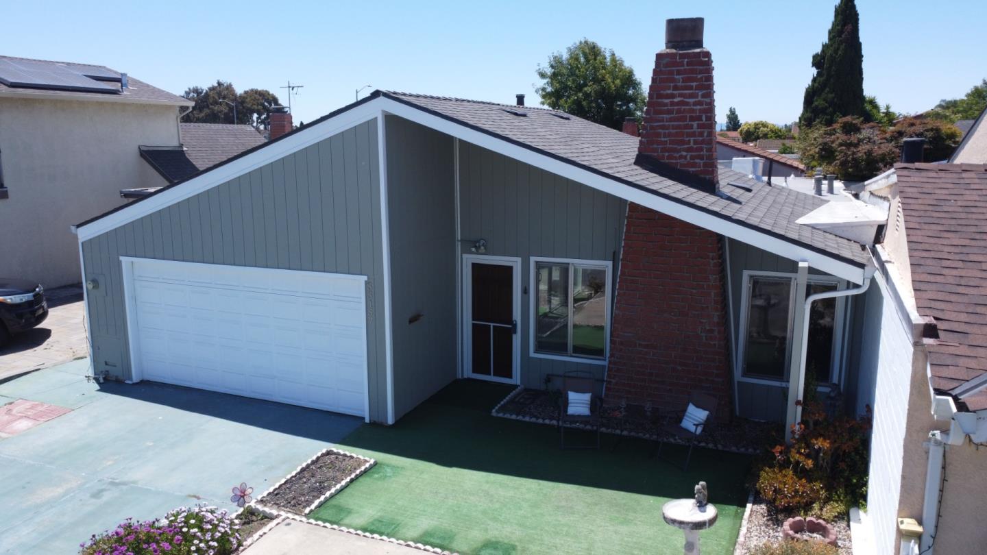 Detail Gallery Image 2 of 38 For 33157 Lake Superior Pl, Fremont,  CA 94555 - 3 Beds | 2 Baths
