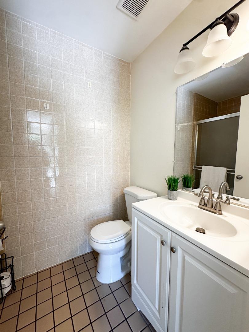 Detail Gallery Image 30 of 38 For 33157 Lake Superior Pl, Fremont,  CA 94555 - 3 Beds | 2 Baths
