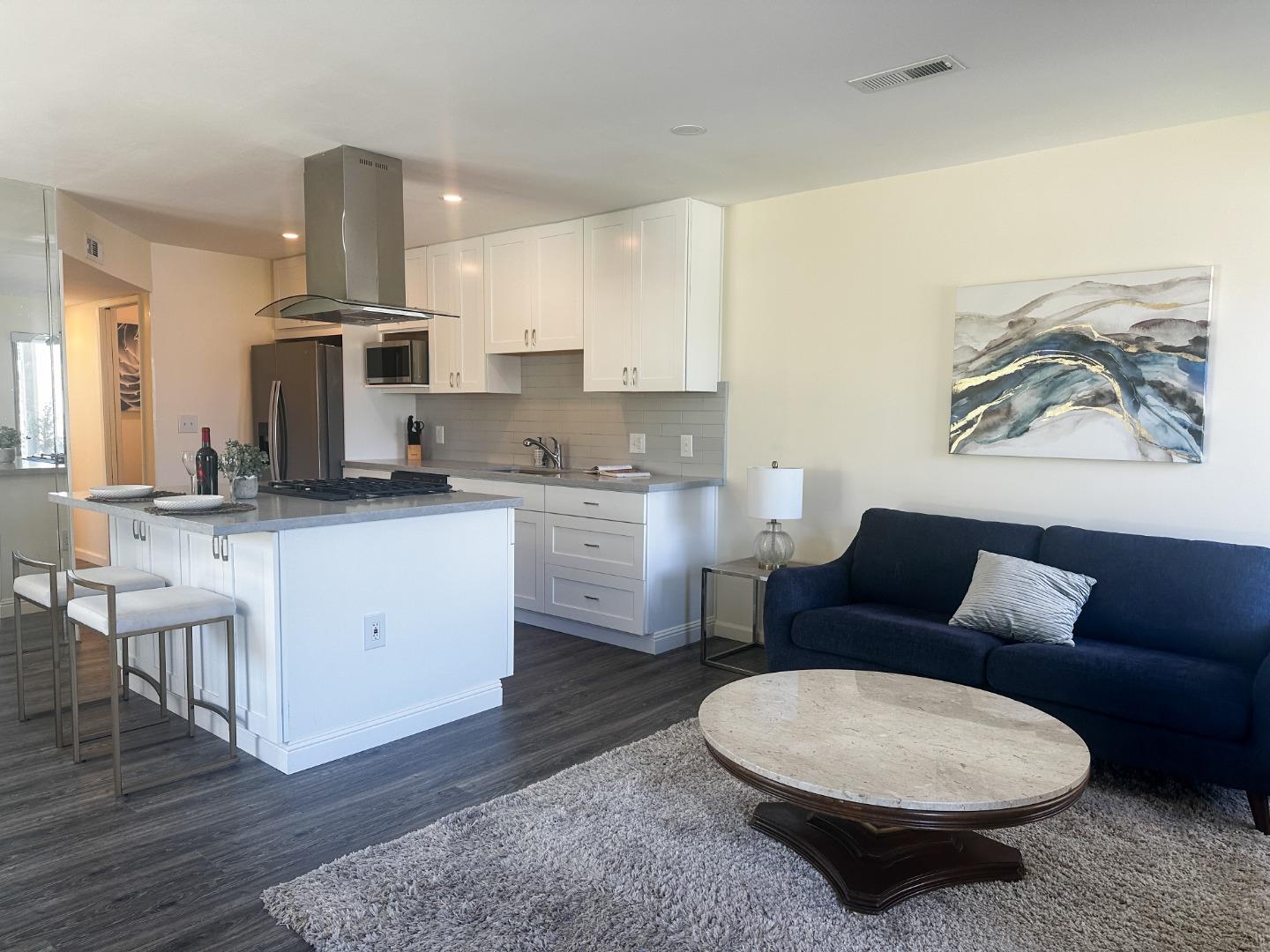 Detail Gallery Image 5 of 38 For 33157 Lake Superior Pl, Fremont,  CA 94555 - 3 Beds | 2 Baths