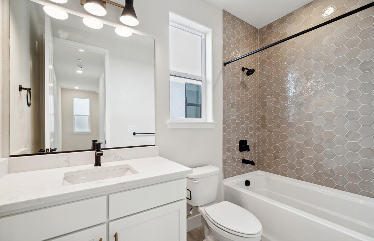 Detail Gallery Image 36 of 61 For 2506 Sage St, San Mateo,  CA 94403 - 2 Beds | 3 Baths