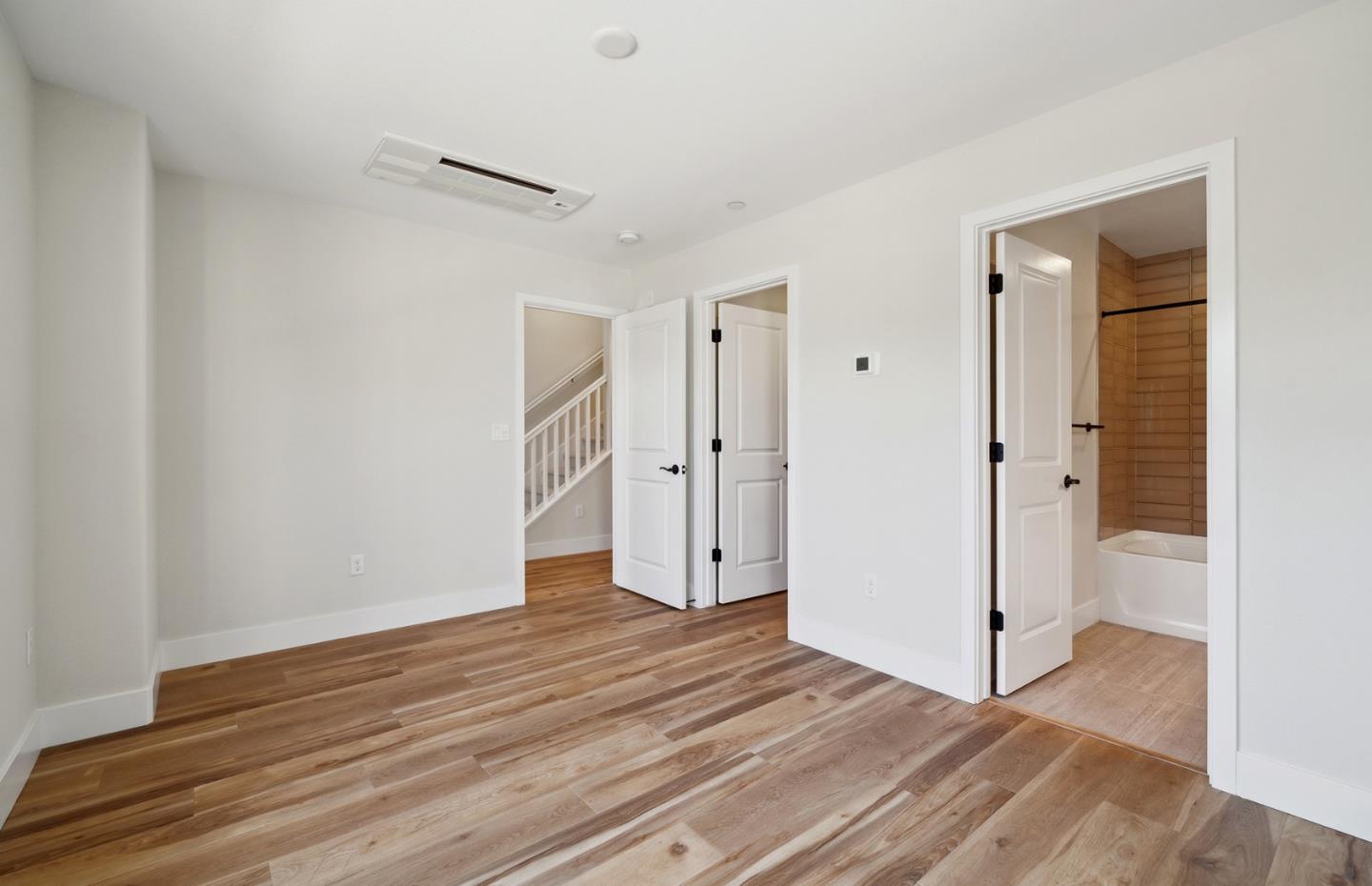 Detail Gallery Image 6 of 61 For 2506 Sage St, San Mateo,  CA 94403 - 2 Beds | 3 Baths