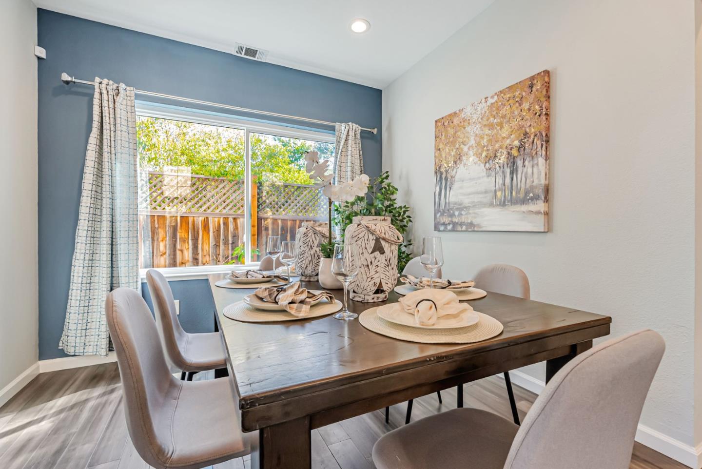 Detail Gallery Image 16 of 48 For 327 Ratto Rd, Alameda,  CA 94502 - 4 Beds | 2/1 Baths