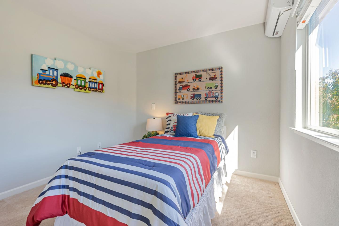Detail Gallery Image 25 of 48 For 327 Ratto Rd, Alameda,  CA 94502 - 4 Beds | 2/1 Baths