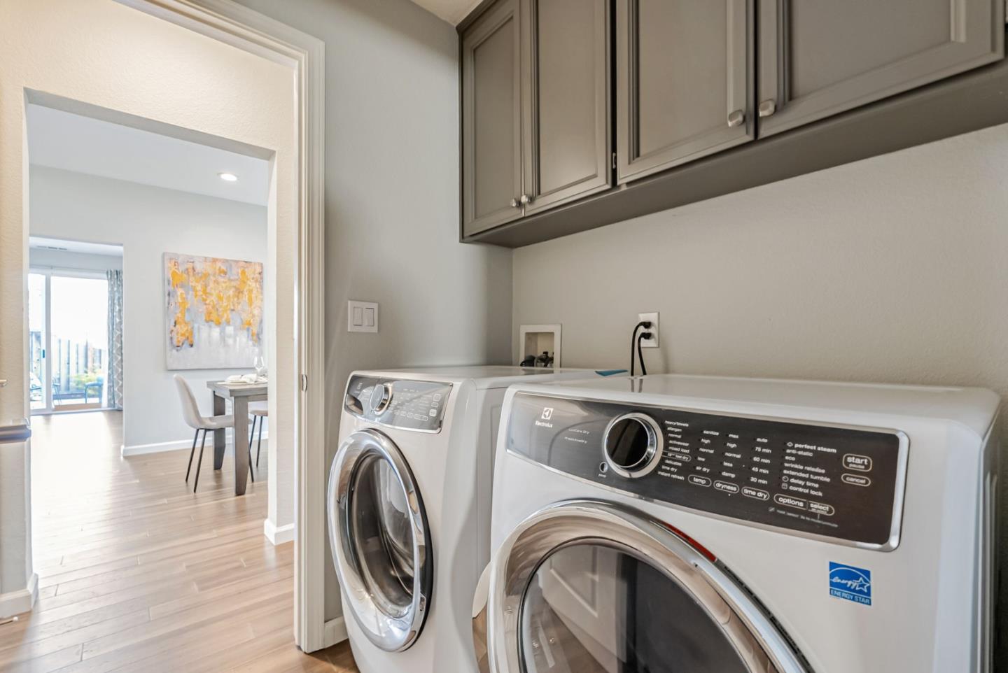 Detail Gallery Image 35 of 48 For 327 Ratto Rd, Alameda,  CA 94502 - 4 Beds | 2/1 Baths