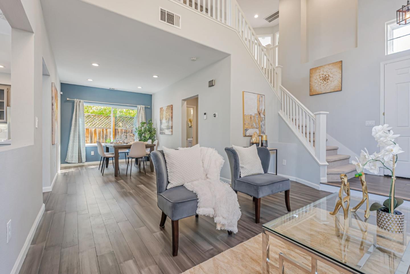 Detail Gallery Image 9 of 48 For 327 Ratto Rd, Alameda,  CA 94502 - 4 Beds | 2/1 Baths