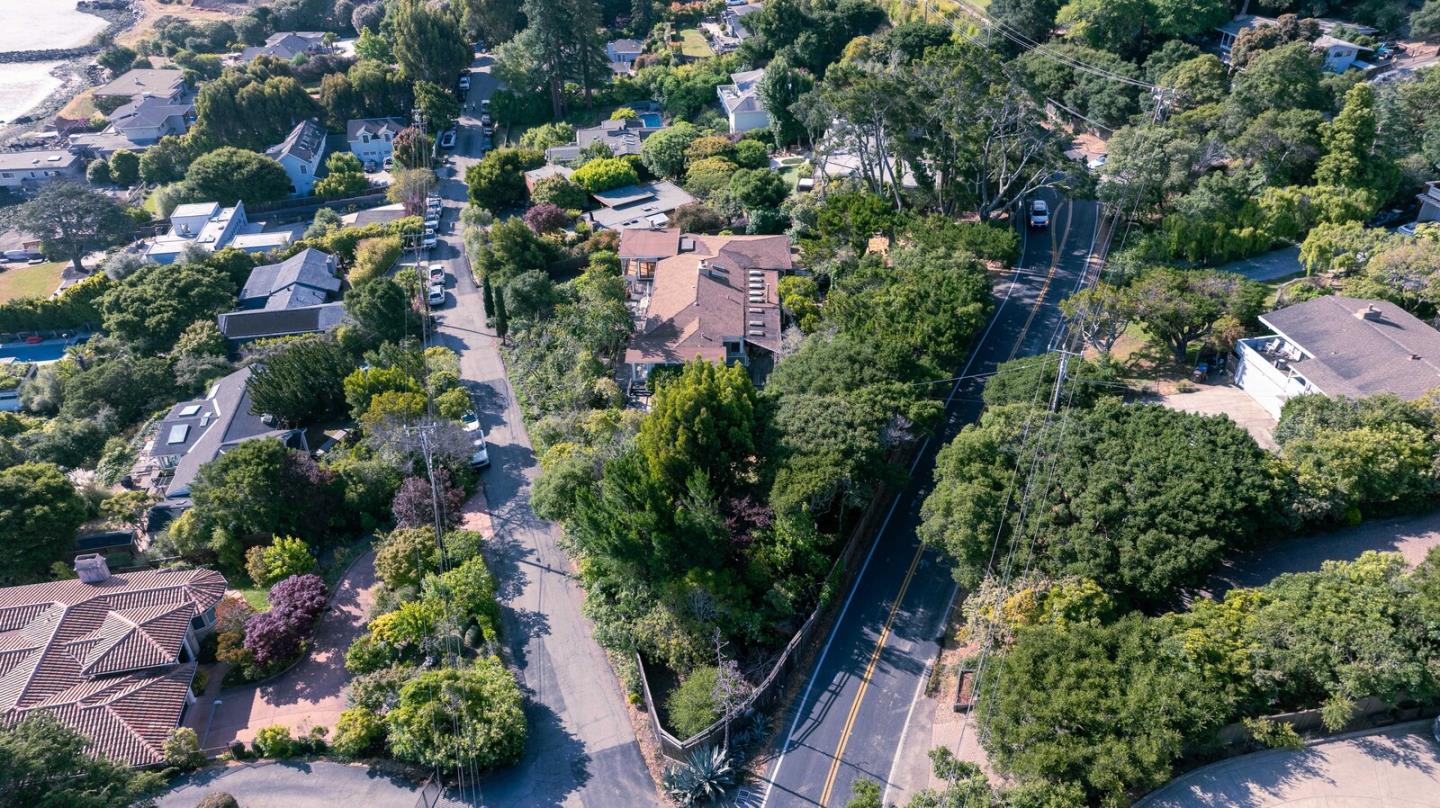 Detail Gallery Image 56 of 76 For Address Not Disclosed, Belvedere Tiburon,  CA 94920 - 4 Beds | 2/1 Baths