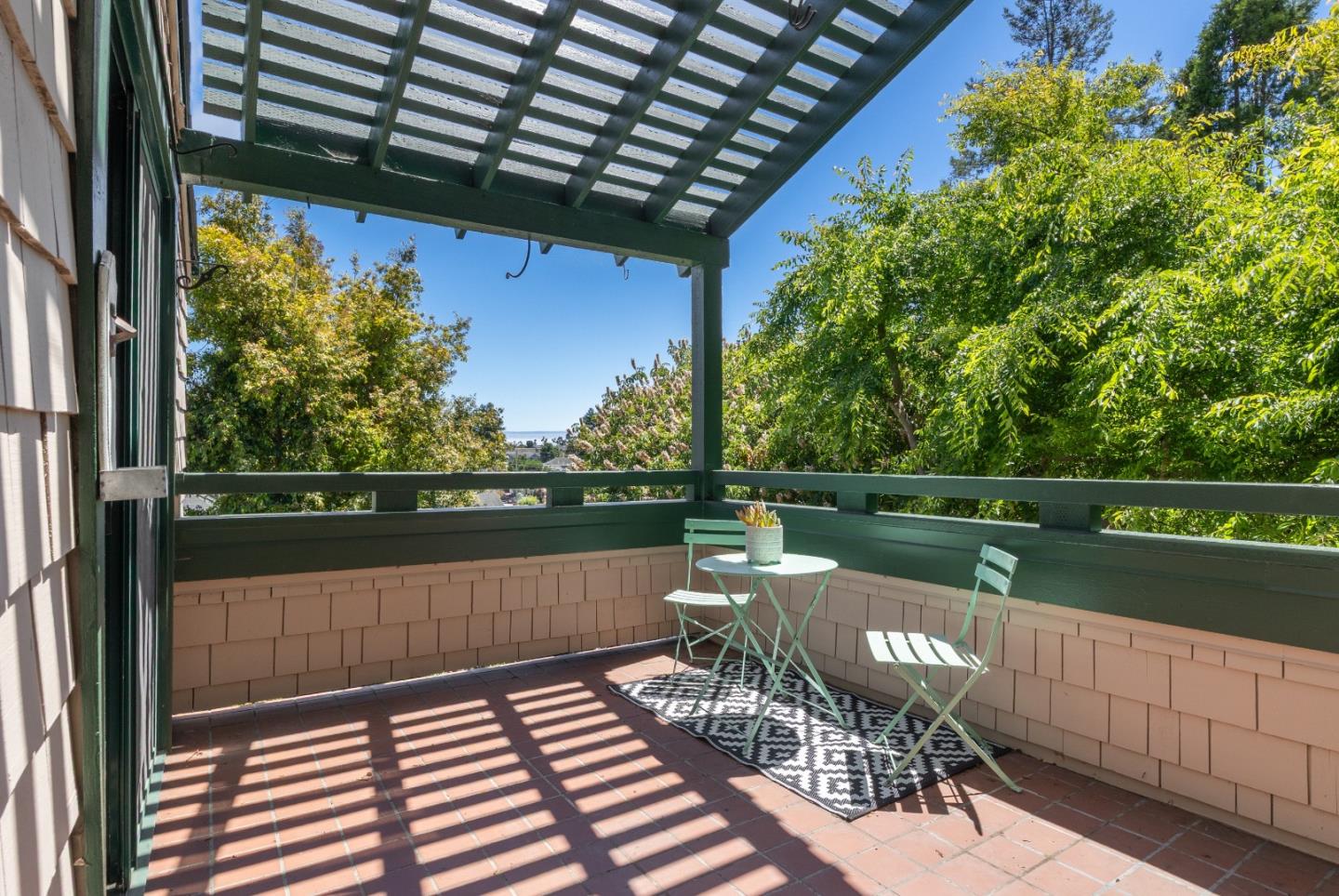 Detail Gallery Image 10 of 26 For 318 Soquel Ave #D3,  Santa Cruz,  CA 95062 - 2 Beds | 2 Baths