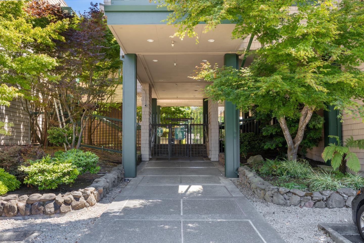 Detail Gallery Image 26 of 26 For 318 Soquel Ave #D3,  Santa Cruz,  CA 95062 - 2 Beds | 2 Baths