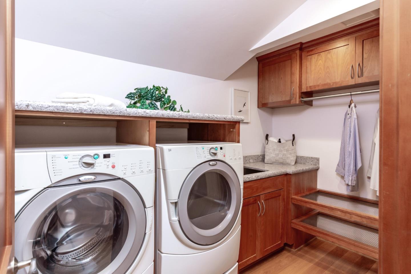 Detail Gallery Image 21 of 30 For 15700 Kavin Ln, Los Gatos,  CA 95030 - 4 Beds | 2/1 Baths