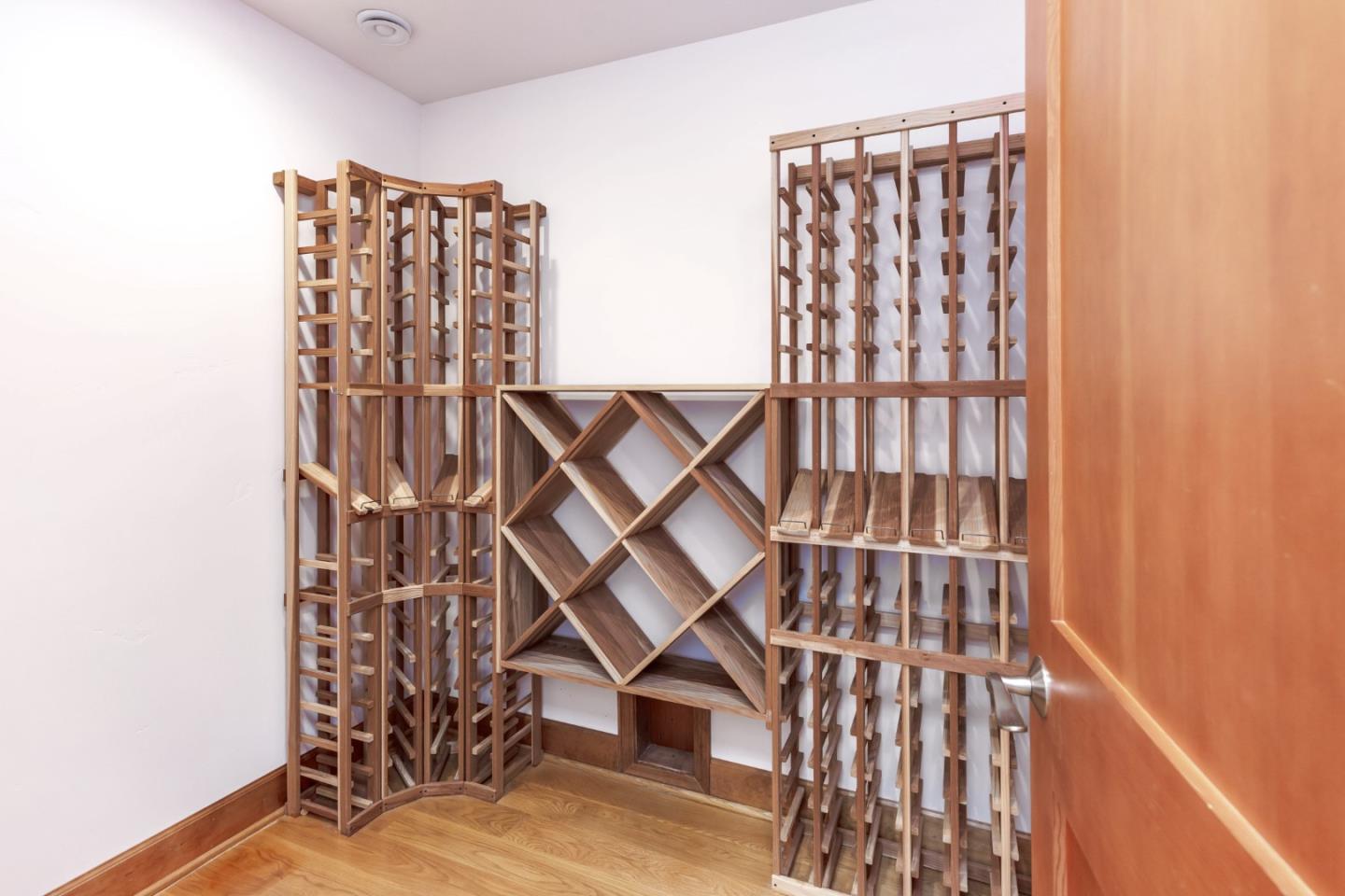 Detail Gallery Image 22 of 30 For 15700 Kavin Ln, Los Gatos,  CA 95030 - 4 Beds | 2/1 Baths